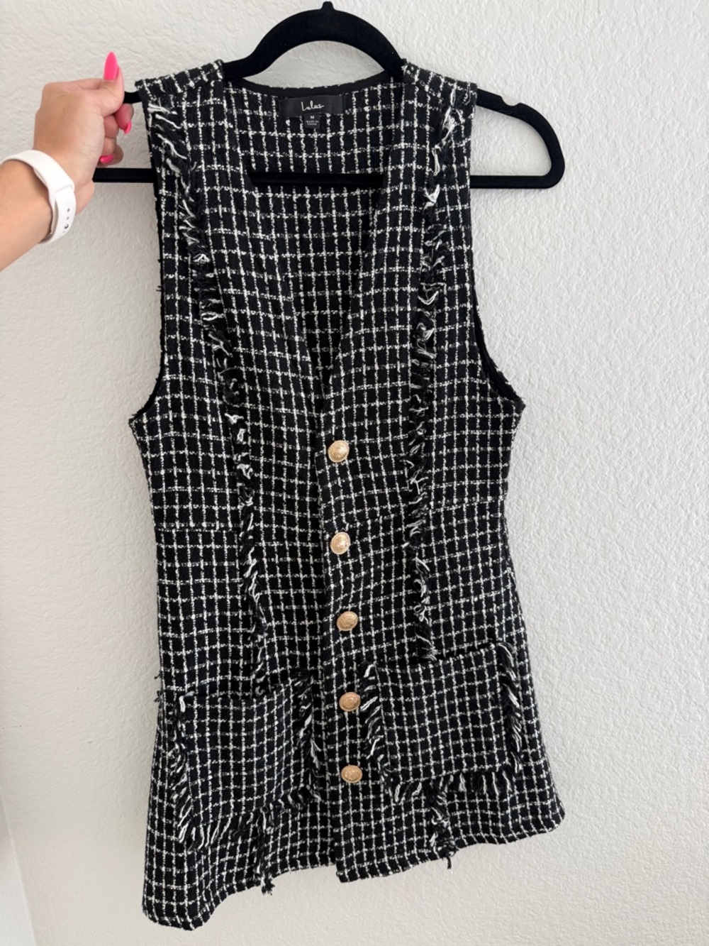 Lulu's Black & White Tweed Sleeveless Button-Front Top